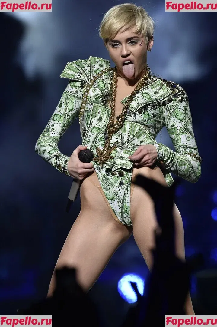 Miley Cyrus Onlyfans Photo Gallery 
