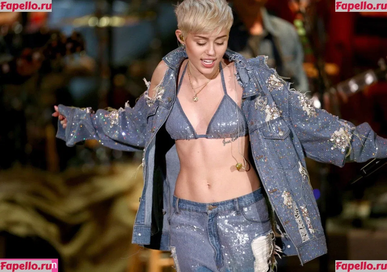 Miley Cyrus Onlyfans Photo Gallery 
