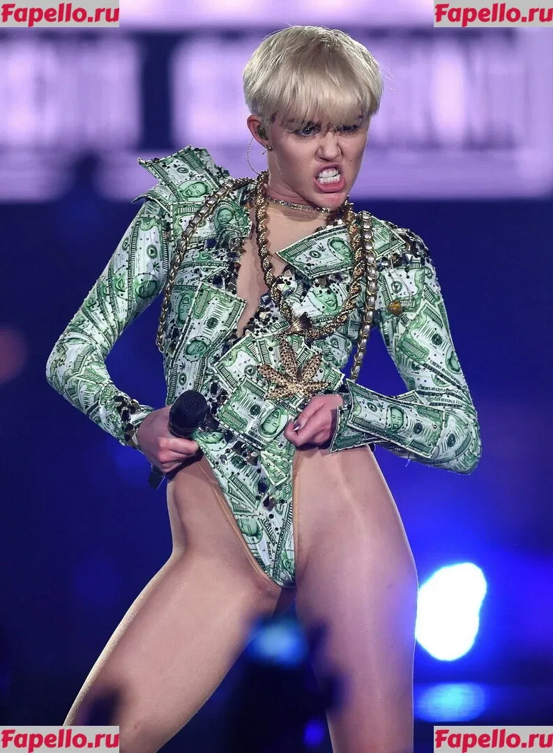 Miley Cyrus Onlyfans Photo Gallery 