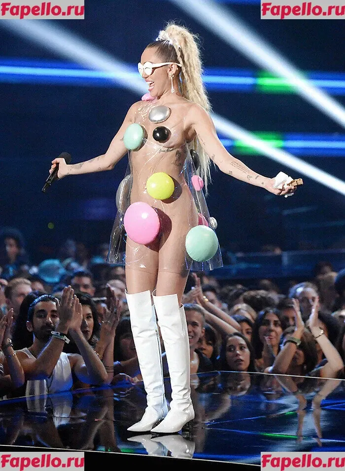 Miley Cyrus Onlyfans Photo Gallery 