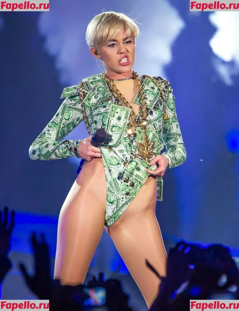 Miley Cyrus Onlyfans Photo Gallery 