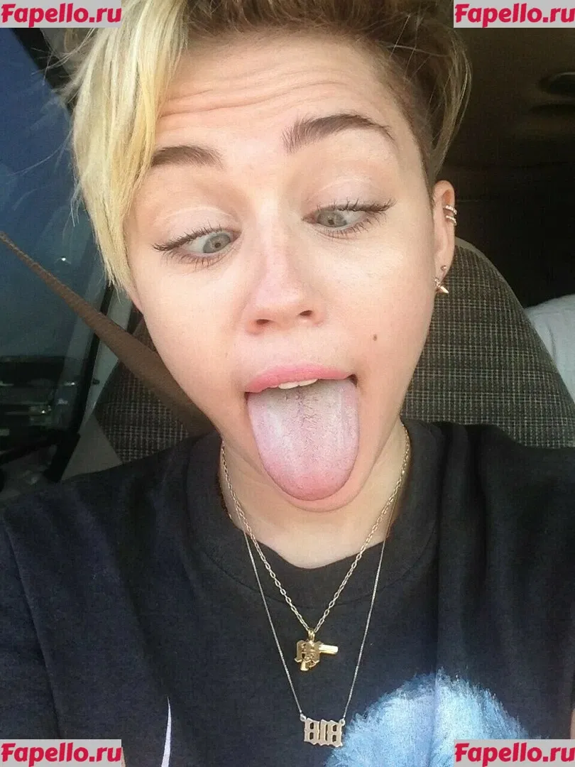 Miley Cyrus Onlyfans Photo Gallery 