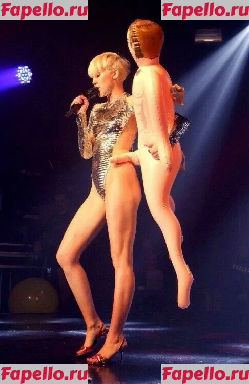 Miley Cyrus Onlyfans Photo Gallery 