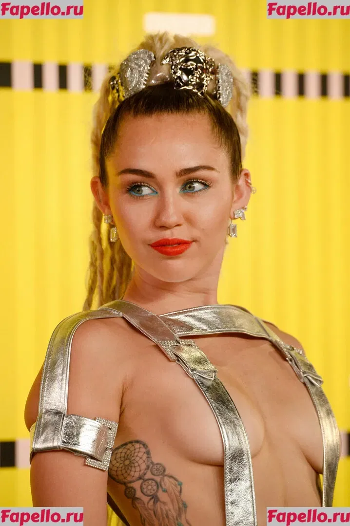 Miley Cyrus Onlyfans Photo Gallery 