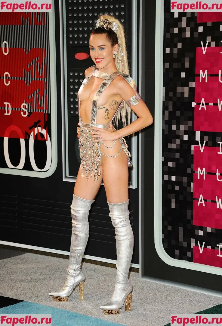 Miley Cyrus Onlyfans Photo Gallery 