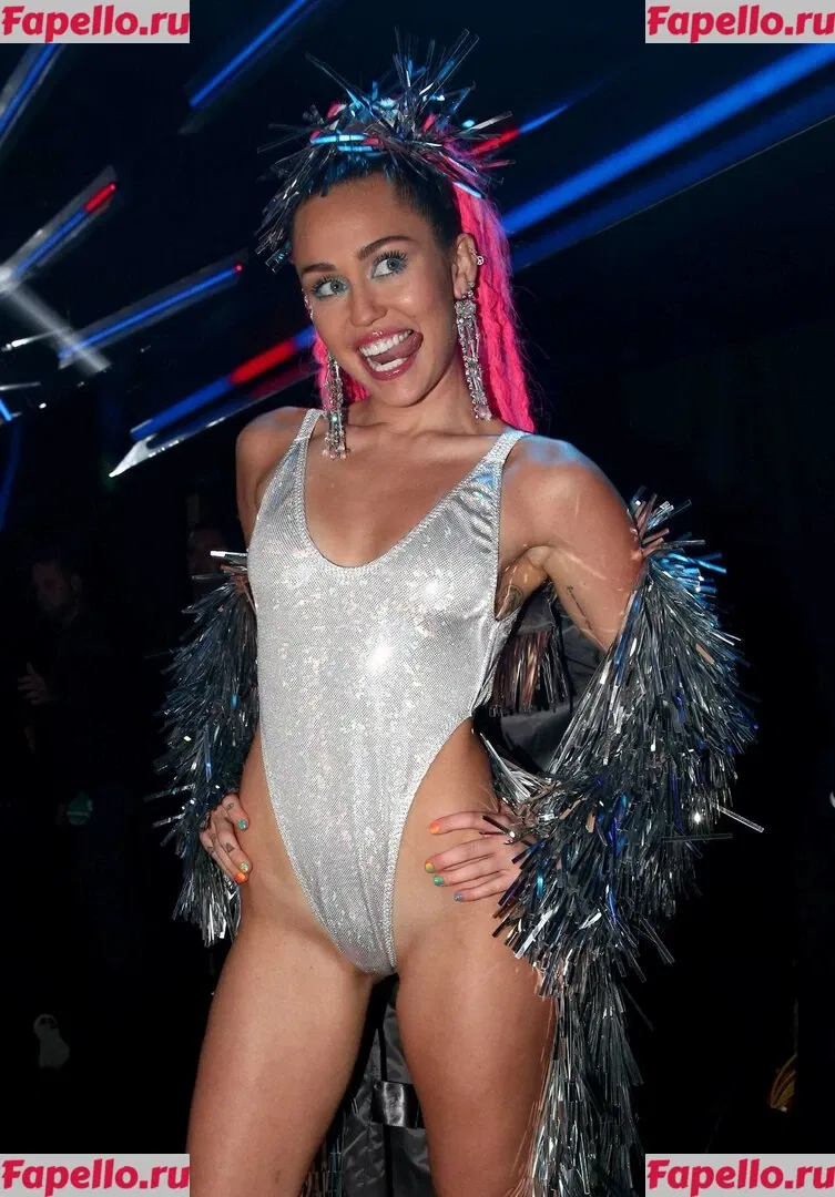 Miley Cyrus Onlyfans Photo Gallery 