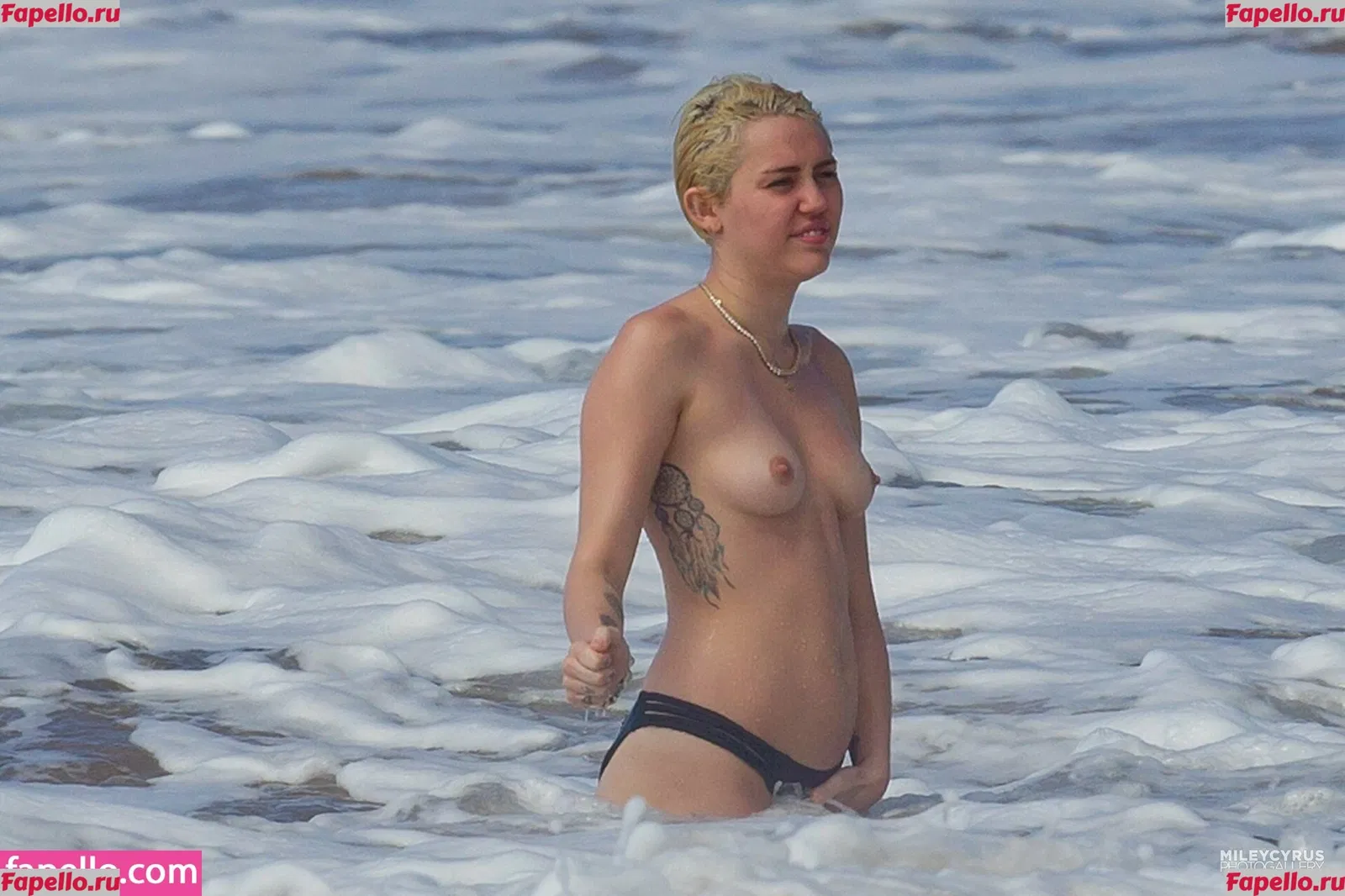 Miley Cyrus Onlyfans Photo Gallery 