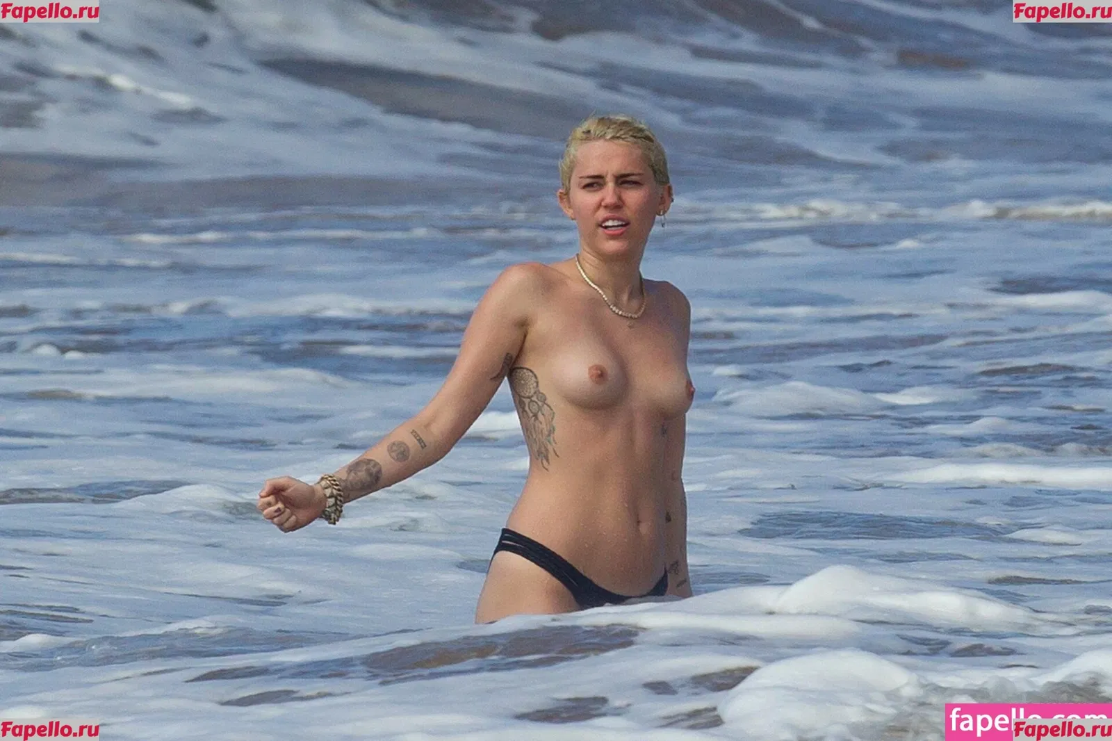 Miley Cyrus Onlyfans Photo Gallery 