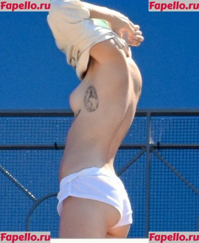 Miley Cyrus Onlyfans Photo Gallery 