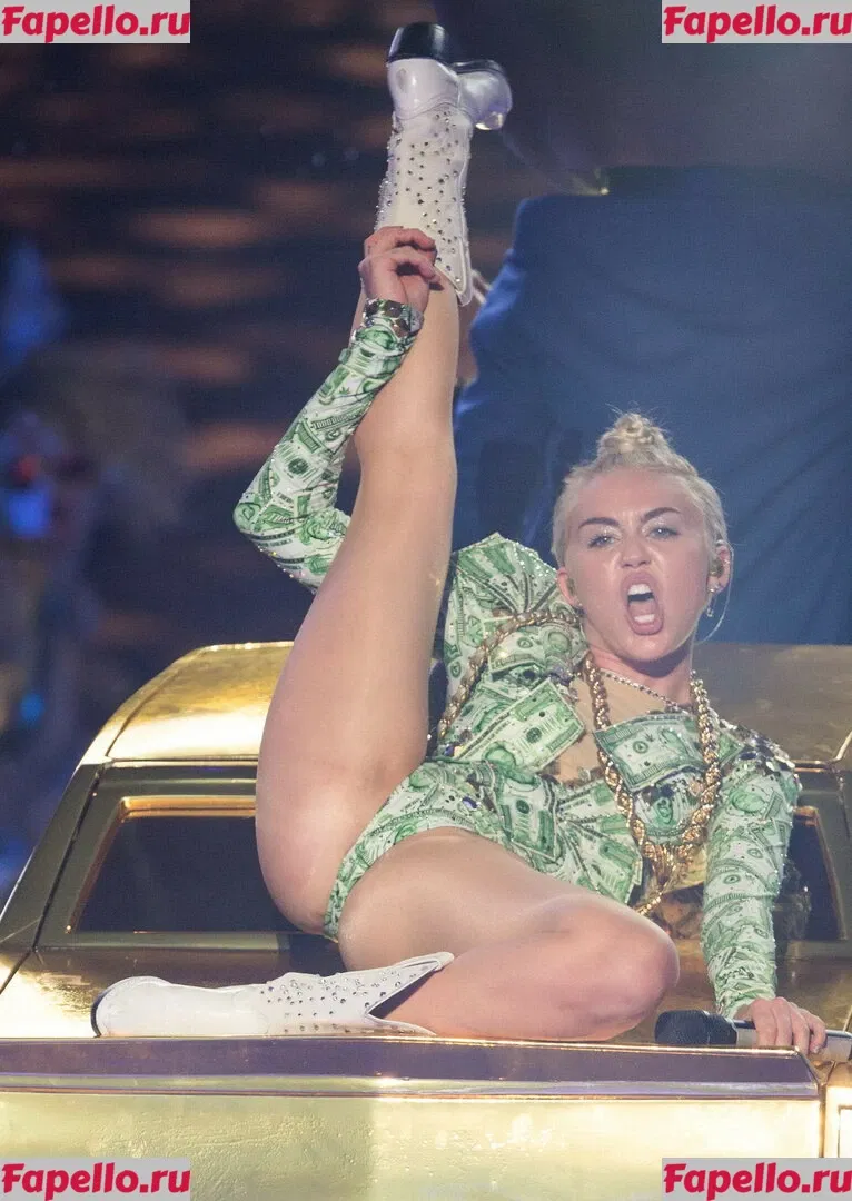 Miley Cyrus Onlyfans Photo Gallery 