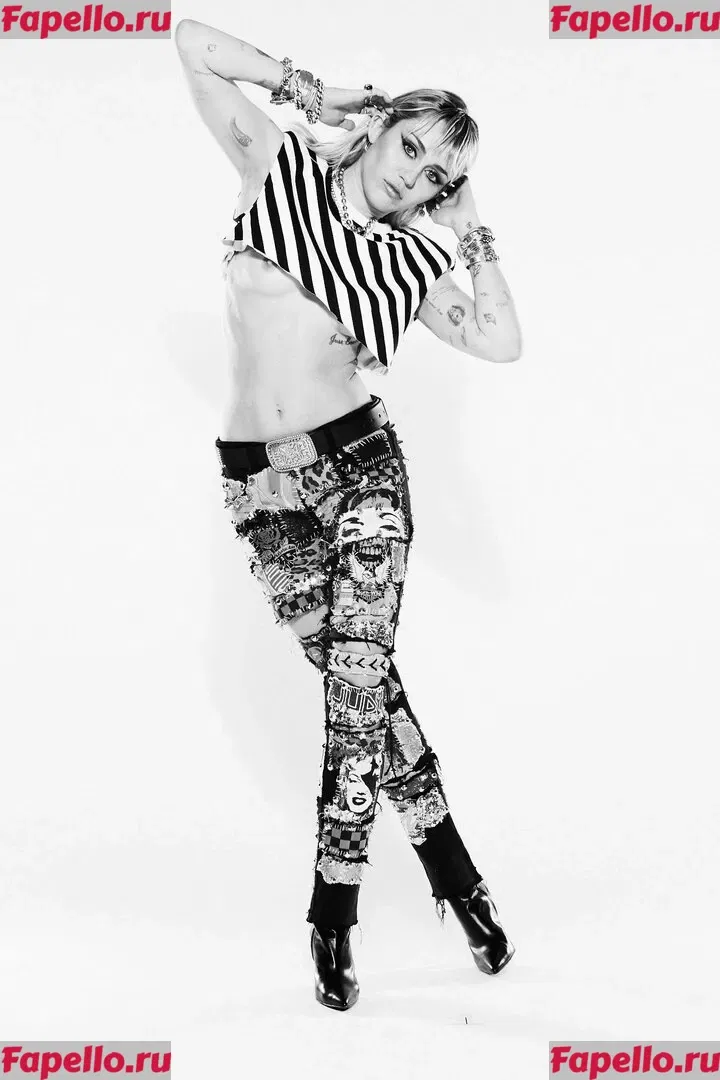 Miley Cyrus Onlyfans Photo Gallery 