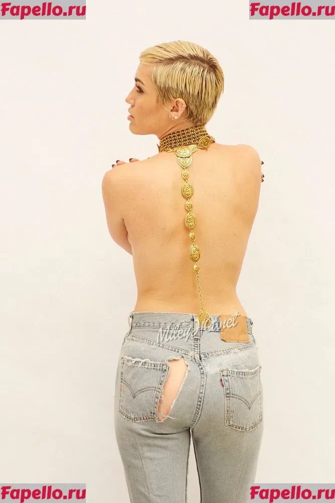 Miley Cyrus Onlyfans Photo Gallery 