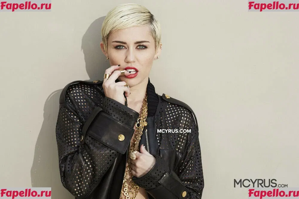 Miley Cyrus Onlyfans Photo Gallery 