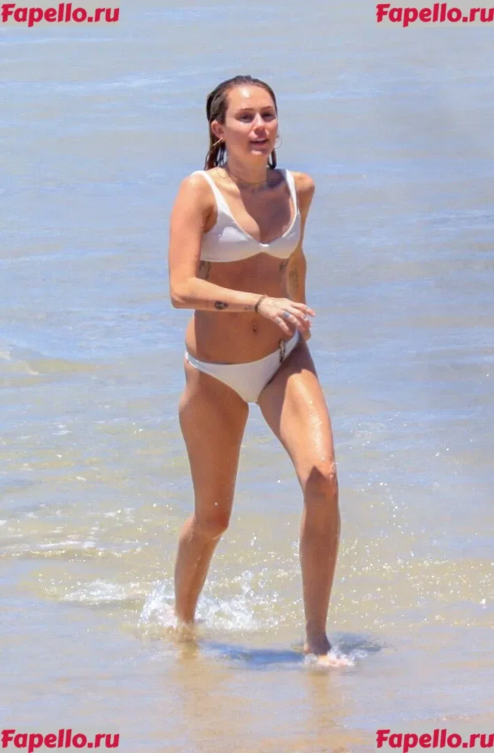 Miley Cyrus Onlyfans Photo Gallery 