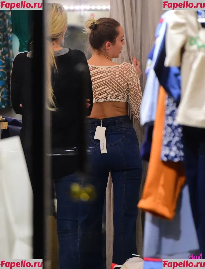 Miley Cyrus Onlyfans Photo Gallery 