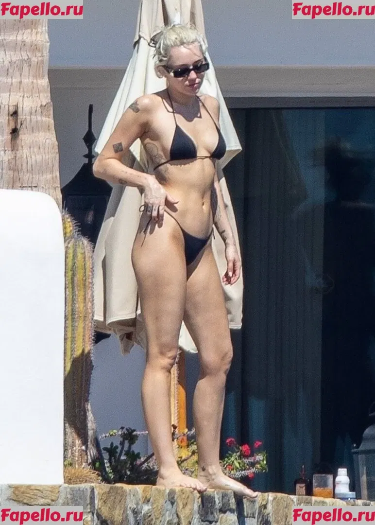 Miley Cyrus Onlyfans Photo Gallery 