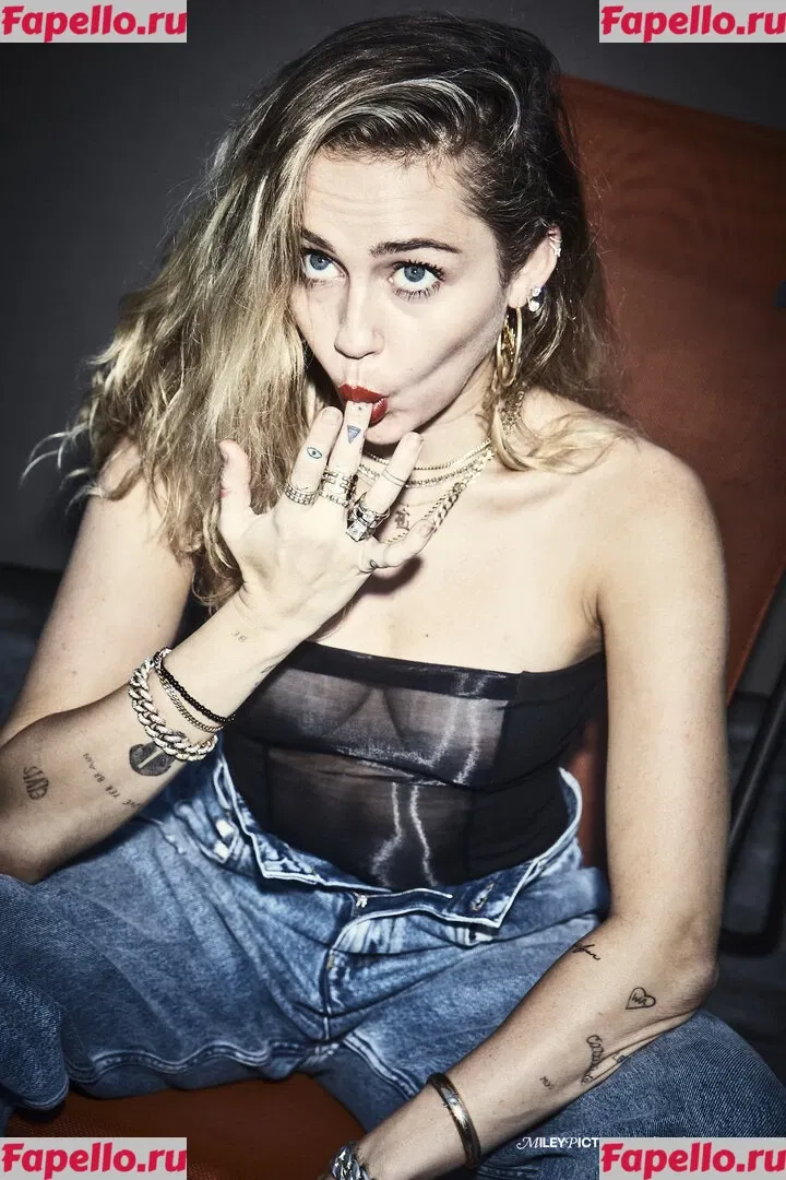 Miley Cyrus Onlyfans Photo Gallery 
