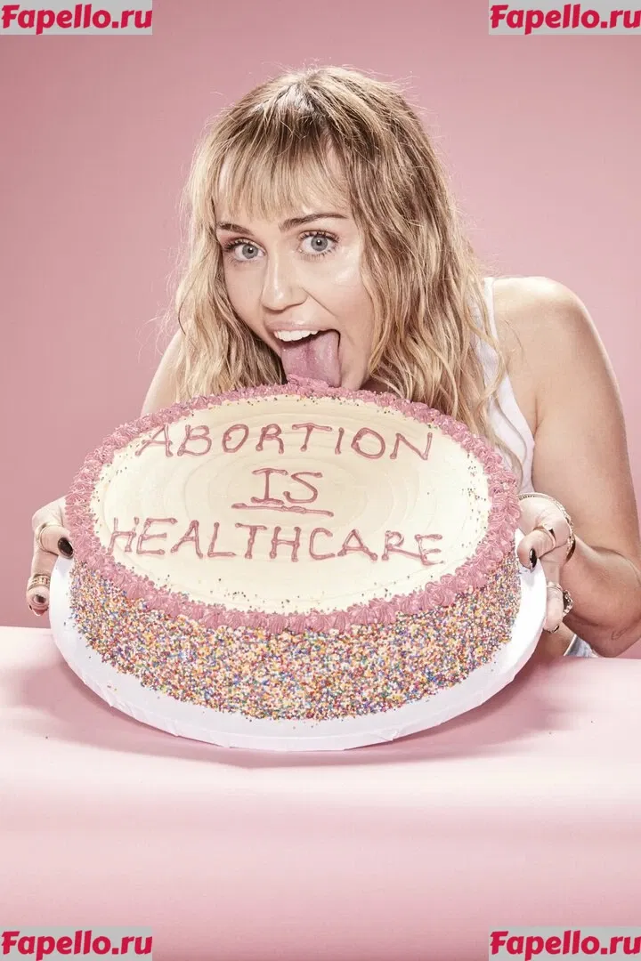 Miley Cyrus Onlyfans Photo Gallery 