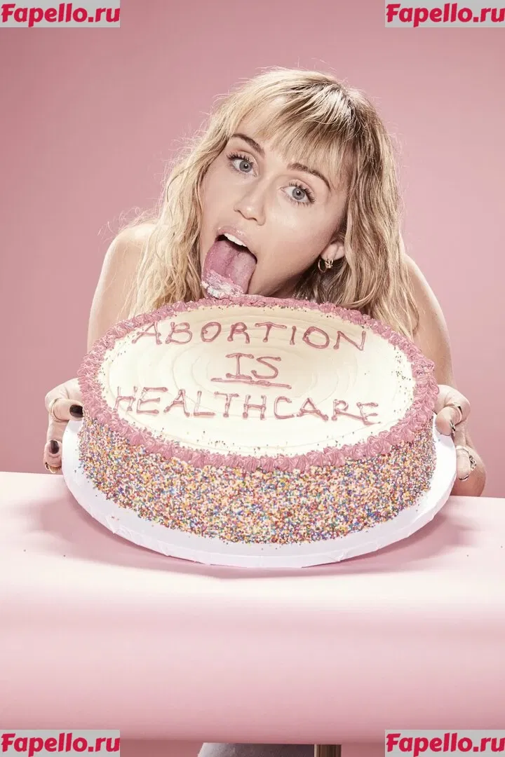 Miley Cyrus Onlyfans Photo Gallery 