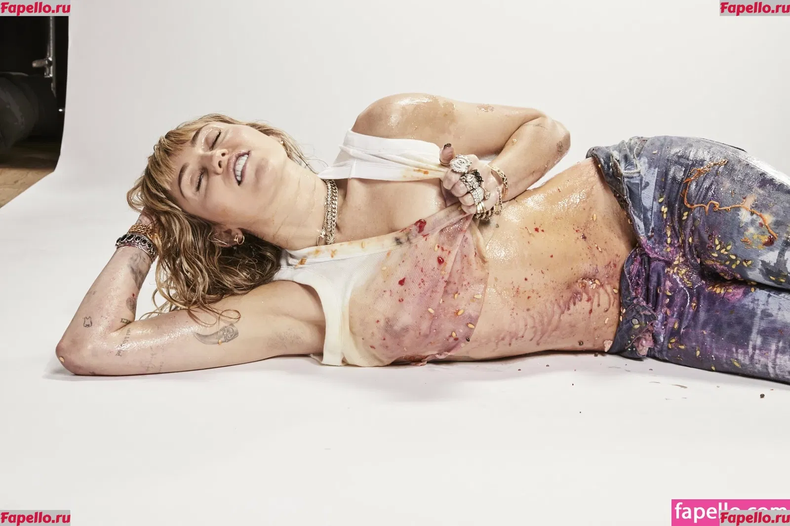 Miley Cyrus Onlyfans Photo Gallery 