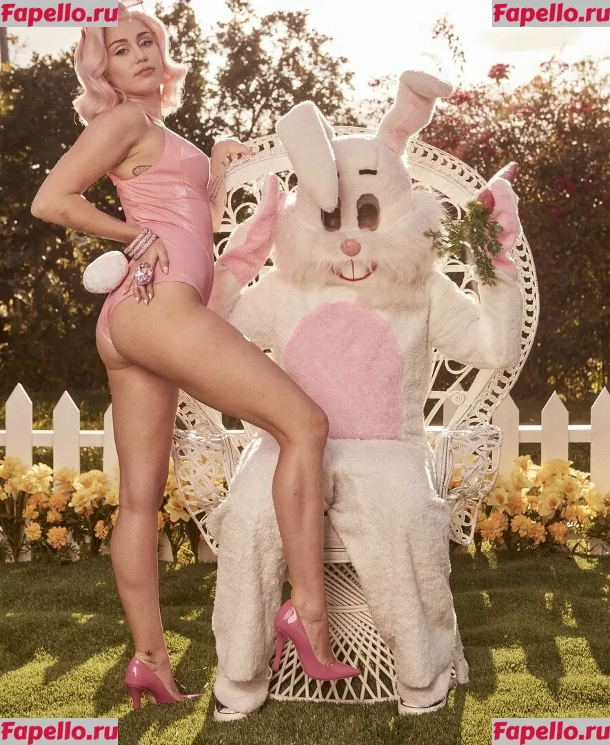 Miley Cyrus Onlyfans Photo Gallery 