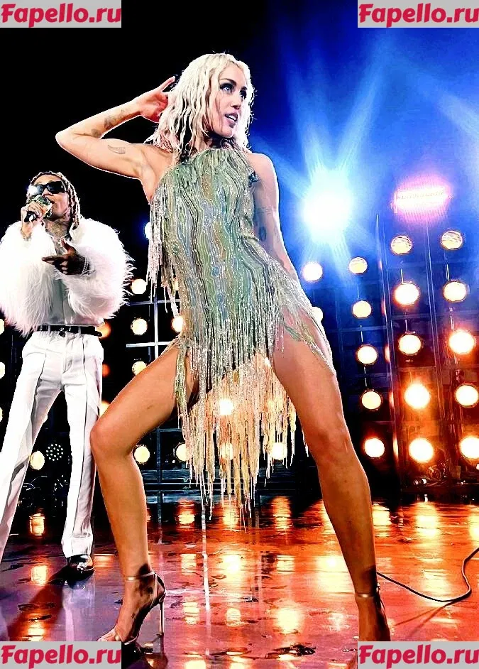 Miley Cyrus Onlyfans Photo Gallery 