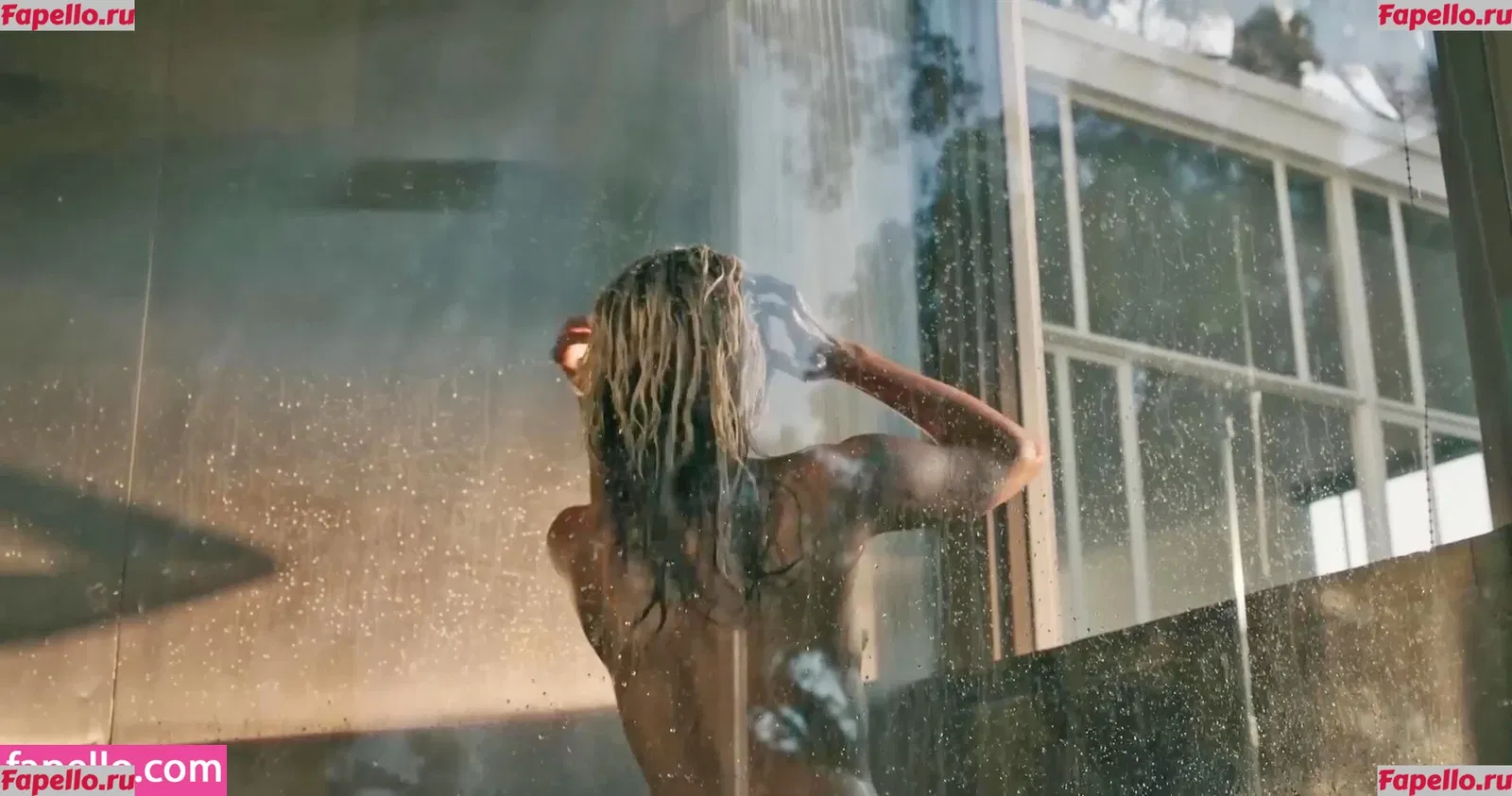 Miley Cyrus Onlyfans Photo Gallery 