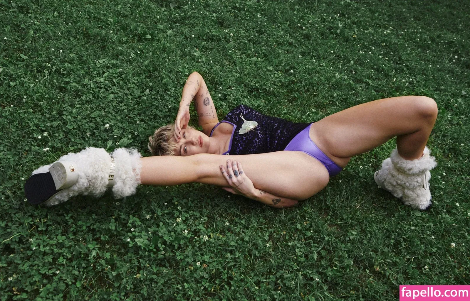 Miley Cyrus Onlyfans Photo Gallery 