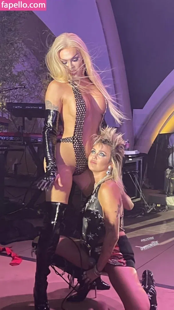 Miley Cyrus Onlyfans Photo Gallery 