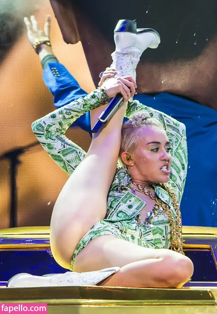 Miley Cyrus Onlyfans Photo Gallery 