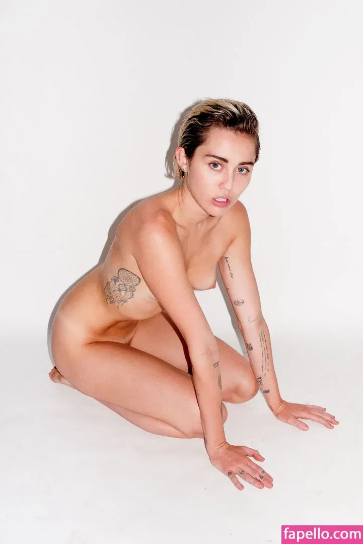 Miley Cyrus Onlyfans Photo Gallery 