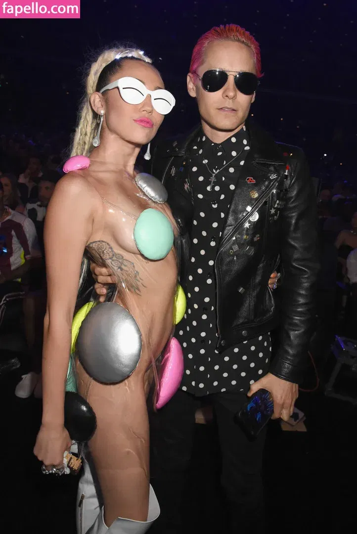 Miley Cyrus Onlyfans Photo Gallery 