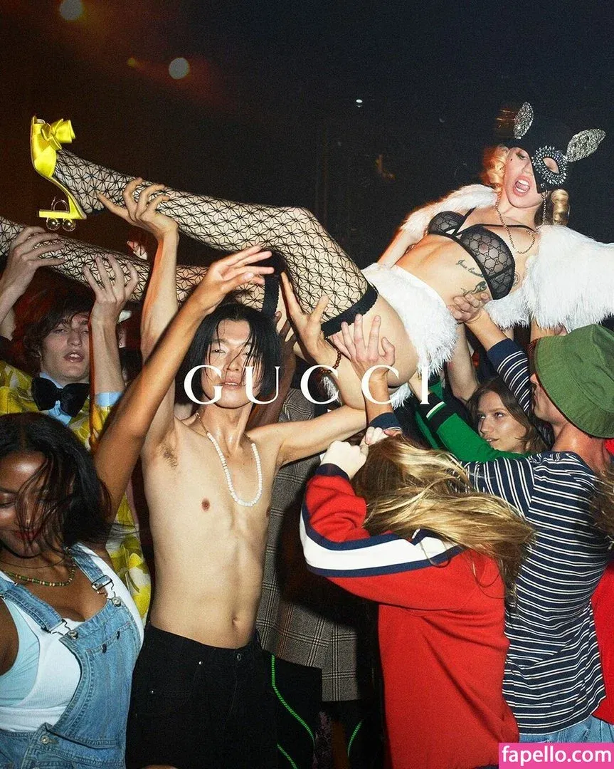 Miley Cyrus Onlyfans Photo Gallery 