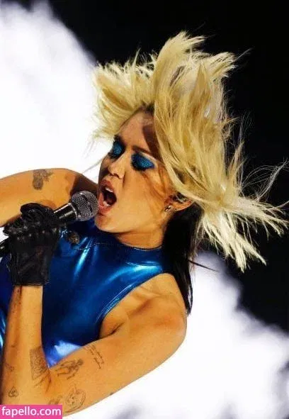 Miley Cyrus Onlyfans Photo Gallery 