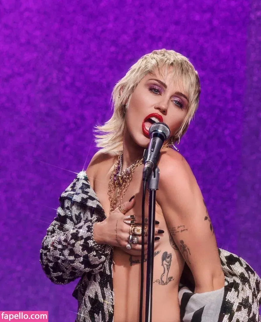 Miley Cyrus Onlyfans Photo Gallery 