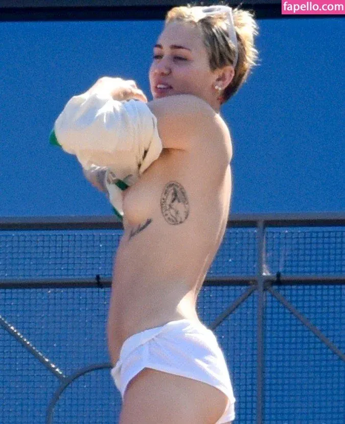 Miley Cyrus Onlyfans Photo Gallery 