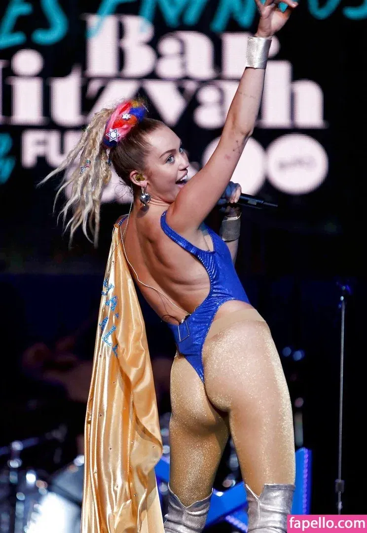 Miley Cyrus Onlyfans Photo Gallery 