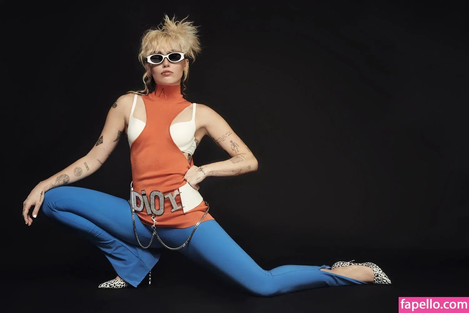 Miley Cyrus Onlyfans Photo Gallery 