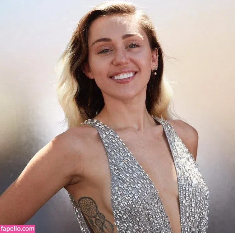 Miley Cyrus Onlyfans Photo Gallery 