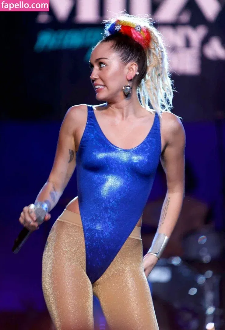 Miley Cyrus Onlyfans Photo Gallery 