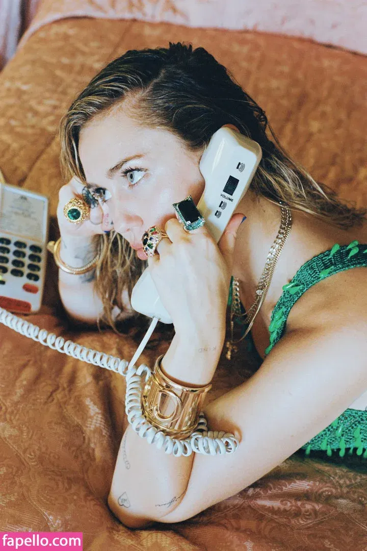 Miley Cyrus Onlyfans Photo Gallery 