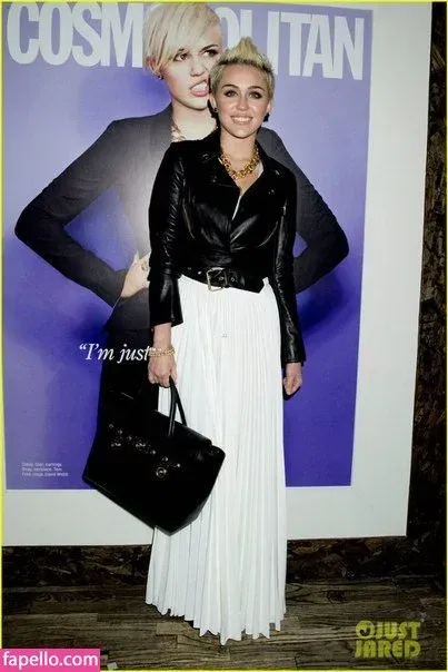 Miley Cyrus Onlyfans Photo Gallery 