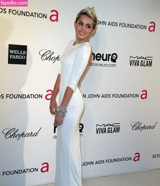 Miley Cyrus Onlyfans Photo Gallery 