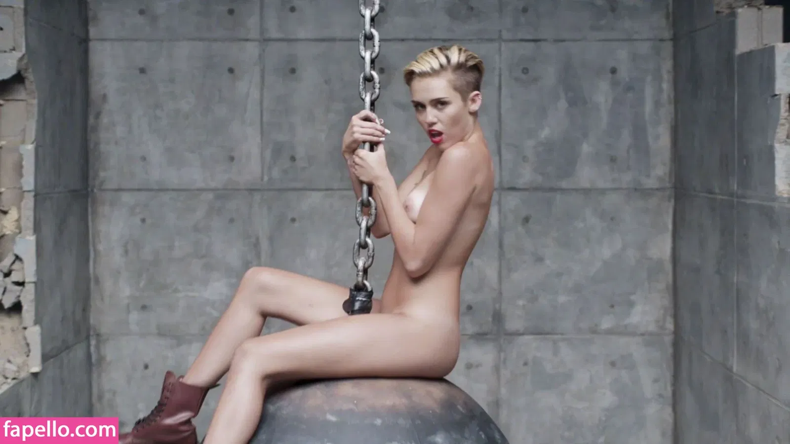 Miley Cyrus Onlyfans Photo Gallery 