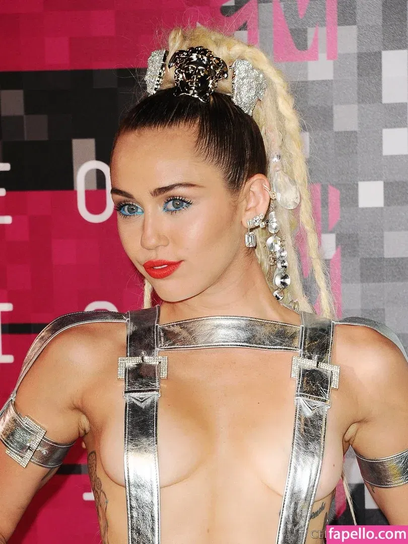 Miley Cyrus Onlyfans Photo Gallery 