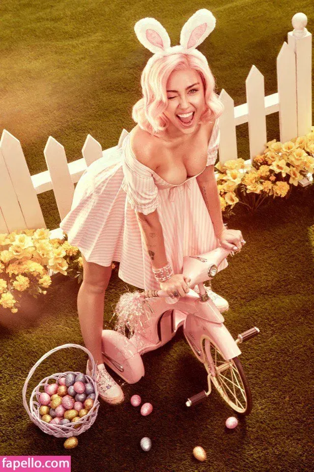 Miley Cyrus Onlyfans Photo Gallery 