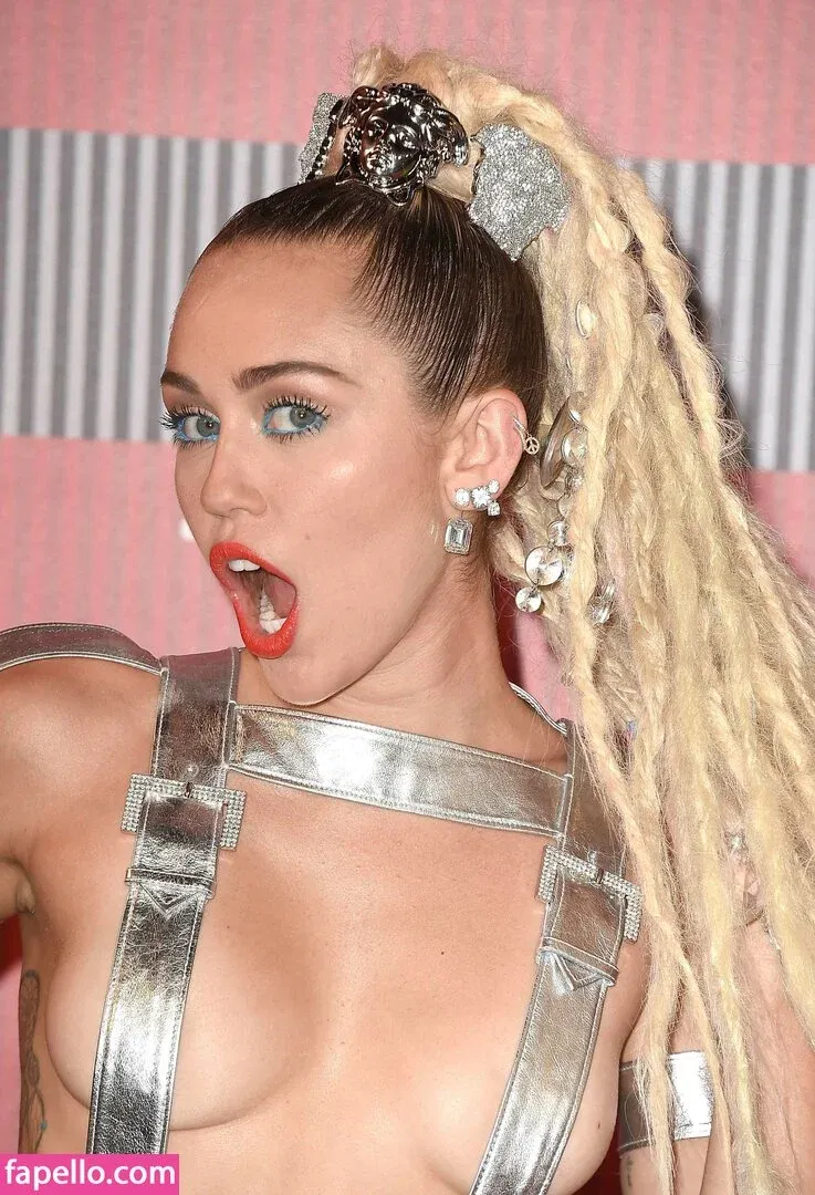 Miley Cyrus Onlyfans Photo Gallery 