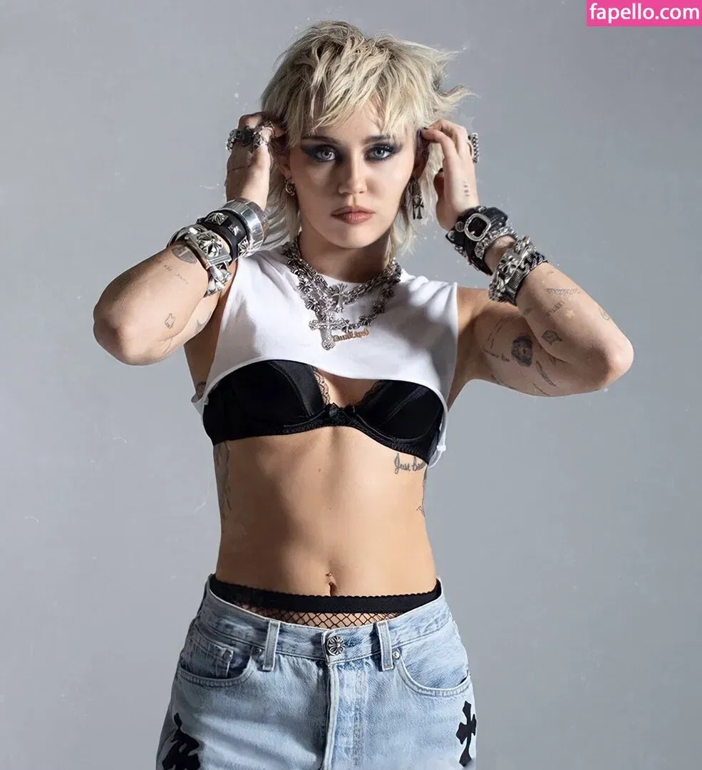 Miley Cyrus Onlyfans Photo Gallery 