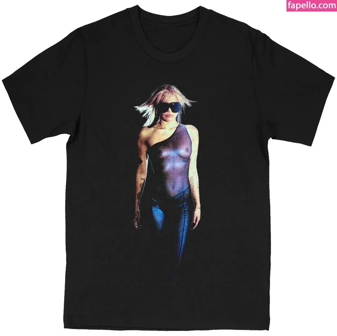 Miley Cyrus Onlyfans Photo Gallery 