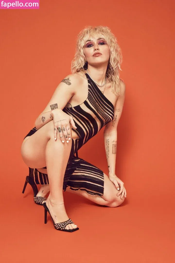 Miley Cyrus Onlyfans Photo Gallery 